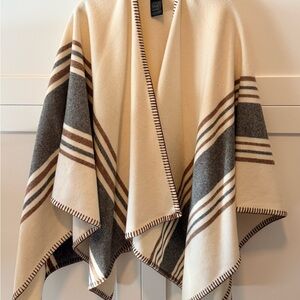 Frye Burgundy Navy and Cream Wrap